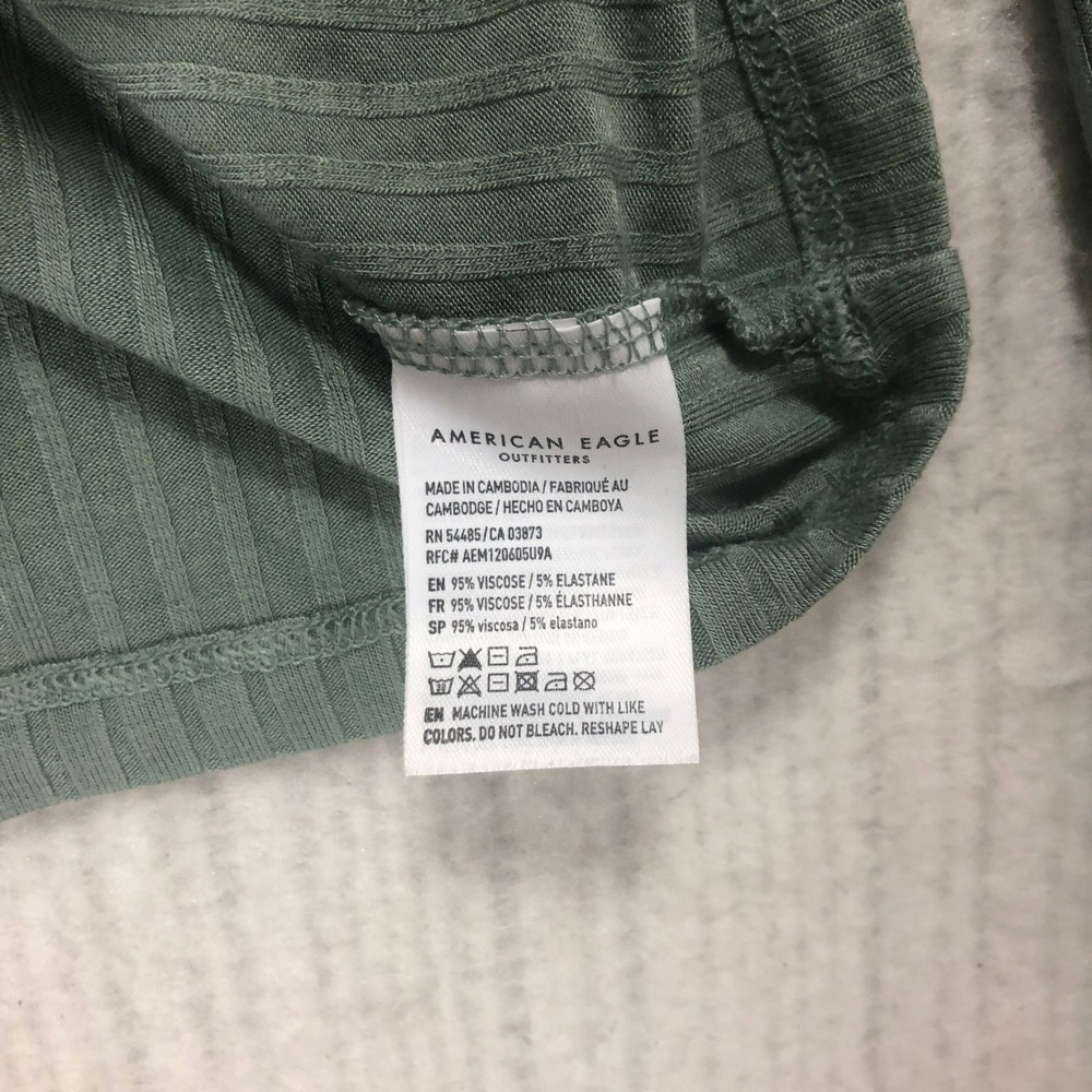 American Eagle Outfitters Ribbed Long Sleeve Cropped Top‎ Green Ring Detail - Picture 5 of 9